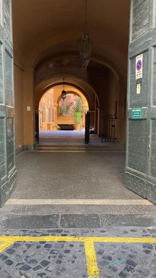 In The Rome'S Soul Close To Navona Square Exterior photo